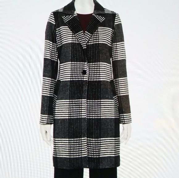 Apt. 9 Jackets & Blazers - NWT Apt.9 Plaid* Coat  XL Firm Price**Last 1